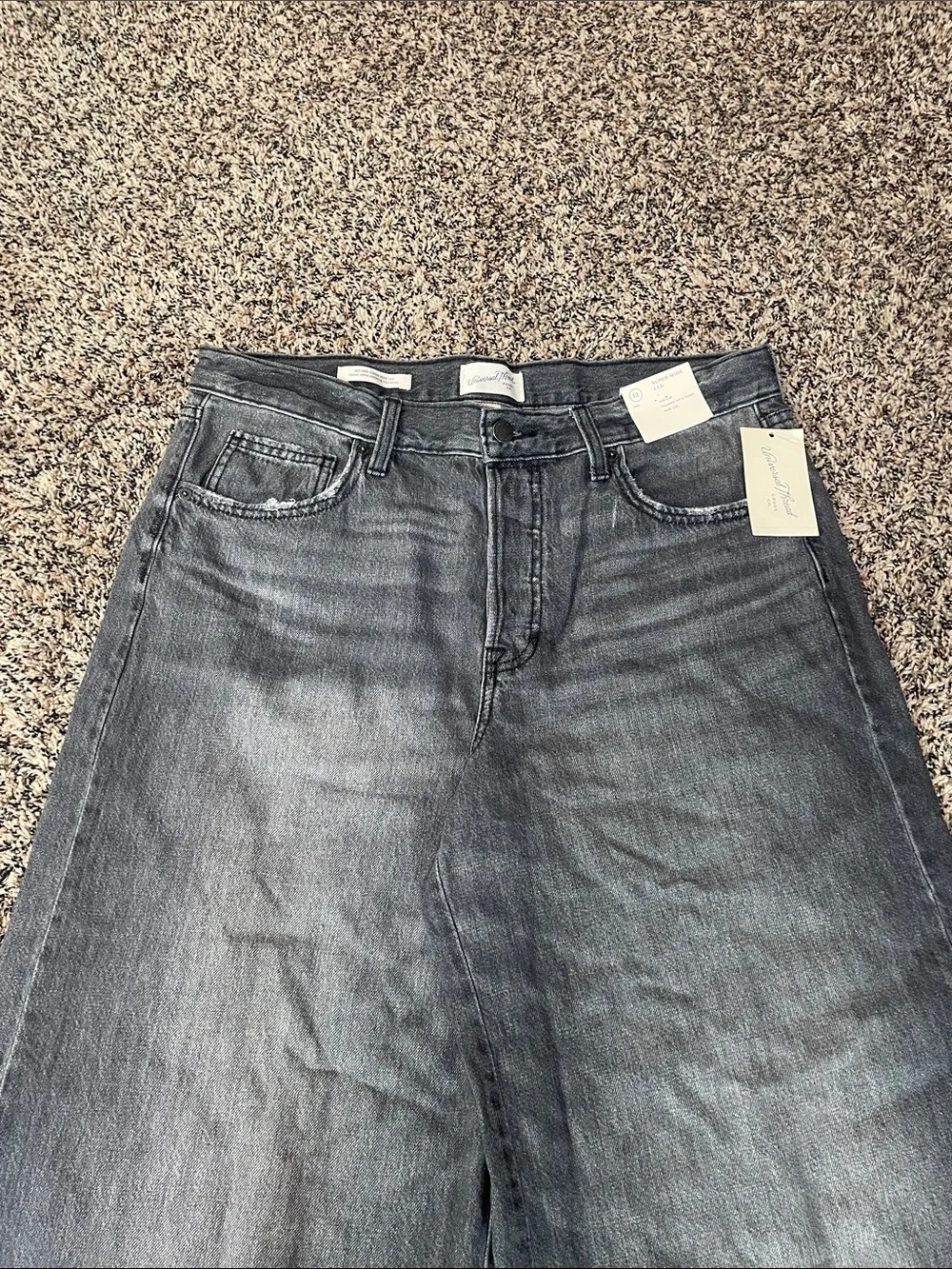 Universal Thread Baggy Wide-Leg Mid Rise Jeans in Washed Black Size 12 | NWT - Picture 3 of 12
